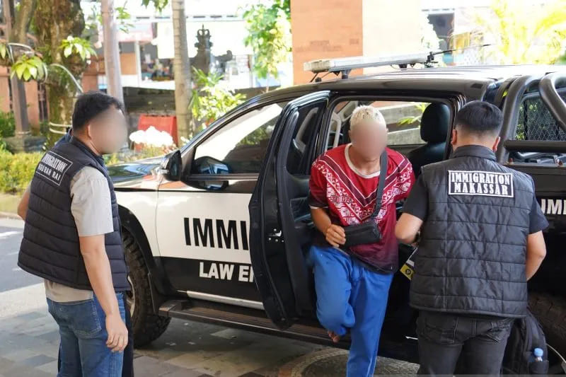Imigrasi Ngurah Rai Deportasi WNA Belgia Usai Konten Ekstrem dan Gagal Kabur