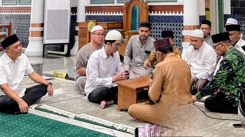 Edi Setiawan, Warga Tionghoa Banda Aceh Masuk Islam Karena Panggilan Hati