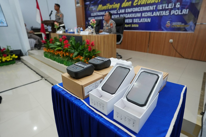 Korlantas Polri Luncurkan ETLE Handheld Berfitur Barcode dan Print Out