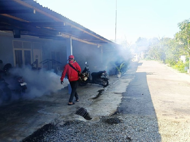 Kasus DBD Ditemukan, Puskesmas Blang Bintang Lakukan Fogging di Lanud SIM