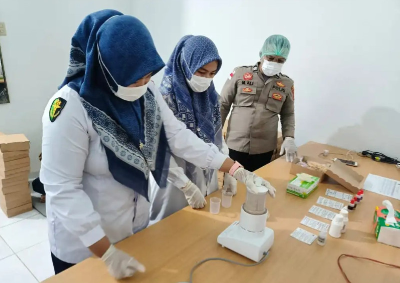 Jamin Keamanan Pangan, Sidokkes Polres Aceh Barat Periksa Dapur Umum SPPG Bhayangkari