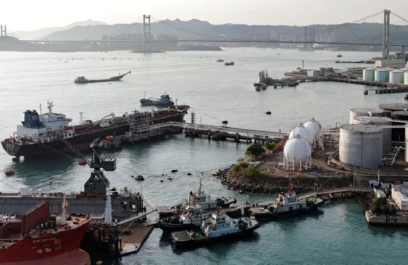 AS Jatuhkan Sanksi ke Kilang China karena Impor Minyak Iran