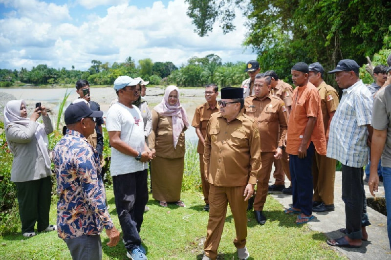 Respons Keluhan Petani, Bupati TRK Instruksikan Perbaikan Irigasi Lung Tiga Lewat Dana TKD