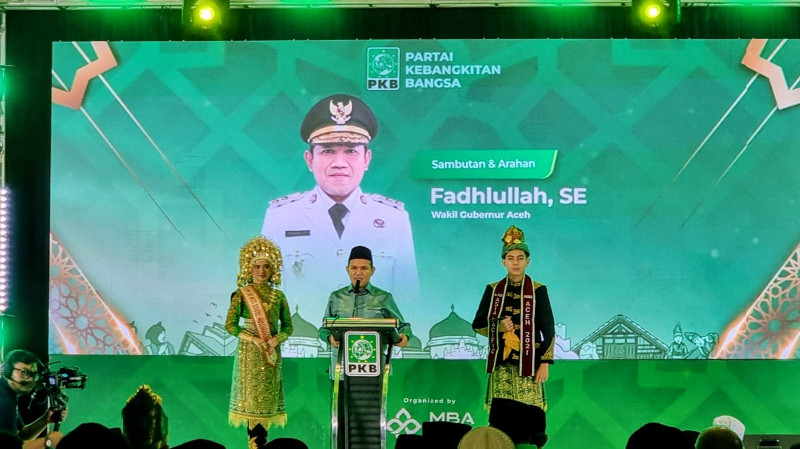 Dek Fadh Minta Pusat Serahkan Kewenangan Pelabuhan Krueng Geukueh ke Aceh