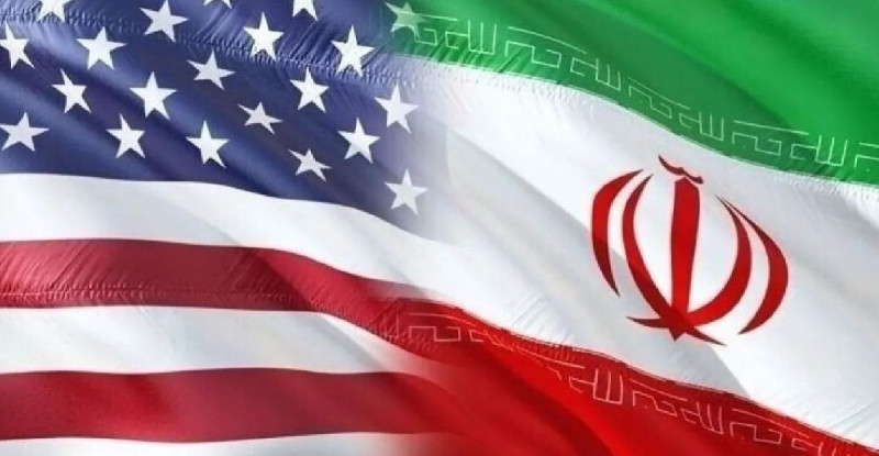 Iran Klaim Serang Kapal Perang AS usai Tanker Minyak Diserang di Teluk