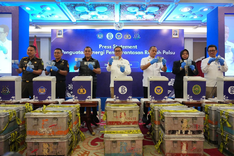 Bank Indonesia Musnahkan Ratusan Ribu Lembar Uang Rupiah Palsu