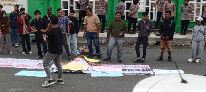 May Day di Aceh Barat, Mahasiswa Turun ke Jalan Bawa 12 Tuntutan