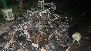 Konflik Antar Mahasiswa di USK Picu Pembakaran Pos Satpam dan Gedung Kampus