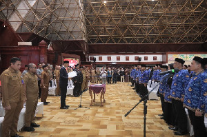 &lrm;Sekda Aceh Lantik Pejabat Administrator dan Pengawas, Tekankan Percepatan Kinerja Pemerintah