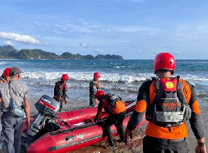 Terseret Arus di Pantai Pulau Kapuk Lhoknga, Remaja Asal Sigli Dilaporkan Hilang