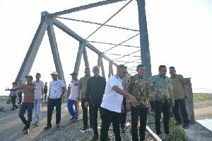 Wagub Aceh Tinjau Jalan IJD PUPR di Kembang Tanjong, Dorong Penyempurnaan Infrastruktur