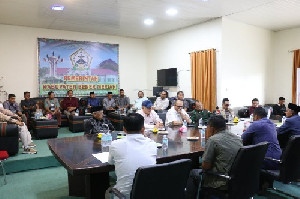Dirjen Perumahan Perdesaan Kunjungi Bener Meriah Bahas Huntap Korban Bencana