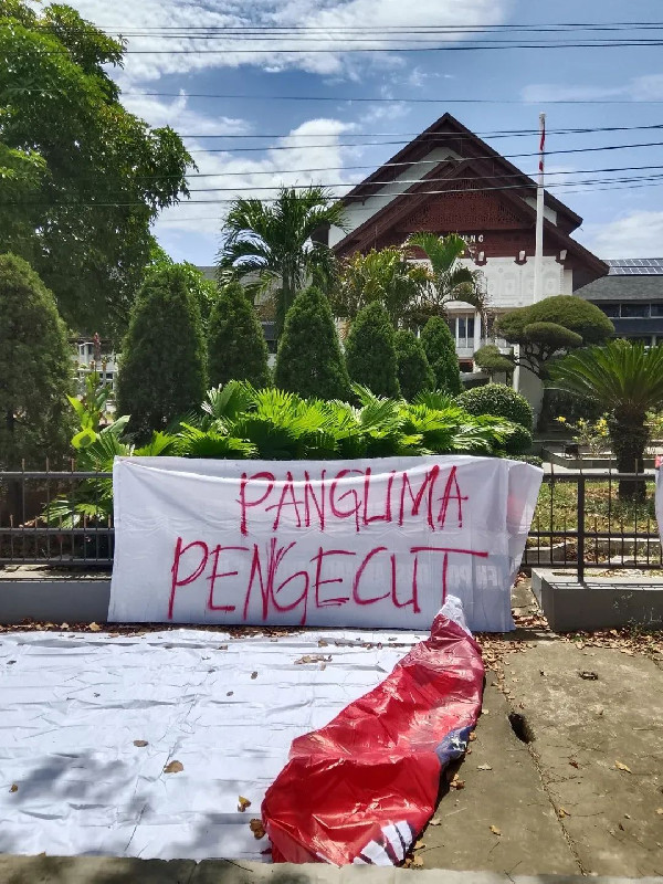 Panglima Pengecut