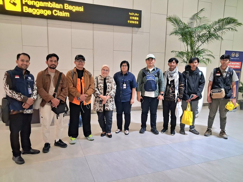 Kemlu Fasilitasi Kepulangan 6 Relawan Indonesia Peserta Konvoi Kemanusiaan Palestina