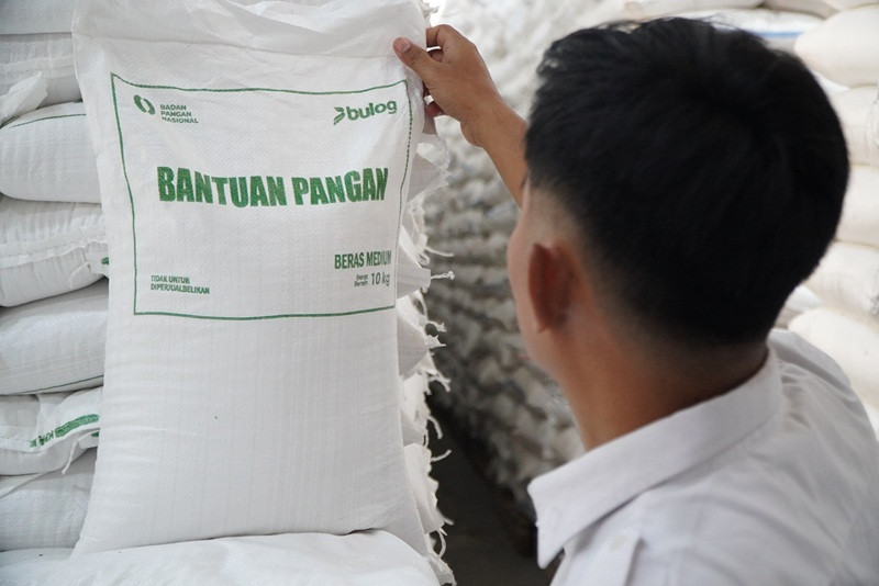 Gegara Krisis Plastik Global, Bulog Sederhanakan Kemasan Bantuan Pangan