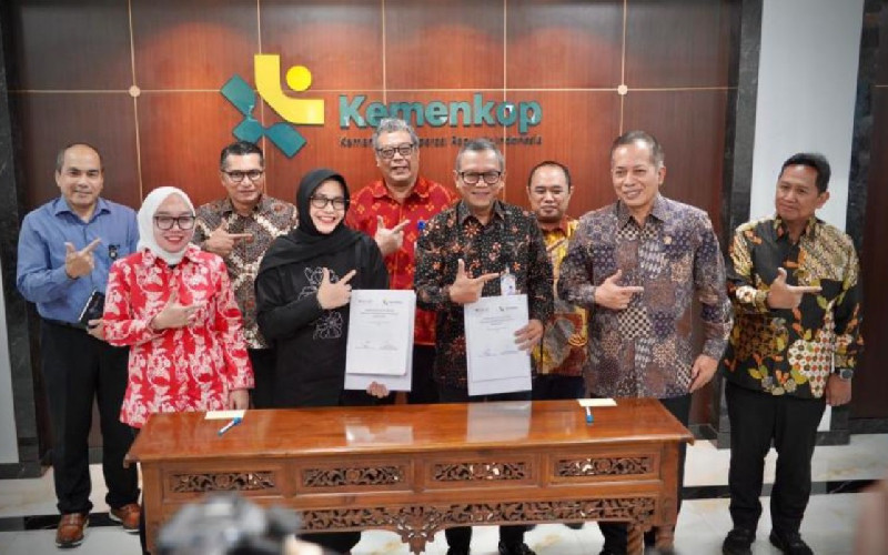 Kemenkop dan BNSP Sertifikasi 30 Ribu Manajer Koperasi Merah Putih