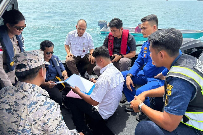 KJRI Johor Bahru dan APMM Kawal Pemulangan Dua Nelayan Asal Batam