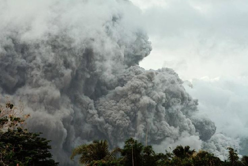300 Keluarga Dievakuasi, Abu Tebal Gunung Mayon Filipina Selimuti 87 Desa