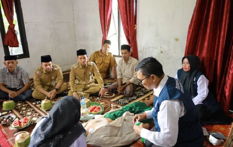 Bupati Tarmizi Ngantor di Gampong Peulanteu SP, Warga Nikmati Berbagai Layanan Publik