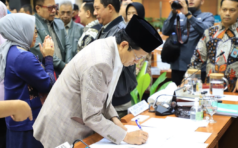 DPR Setujui Tambahan Anggaran Kemenag 2027 Rp41,8 Triliun untuk Pendidikan dan Guru