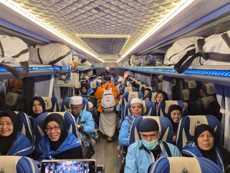 12 Kloter Telah Berangkat ke Indonesia, Kemenhaj Tegaskan Larangan Bawa Zamzam di Koper
