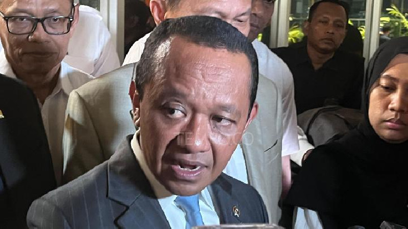 Bahlil Tahan Ekspor Batu Bara demi Jaga Pasokan Listrik PLN