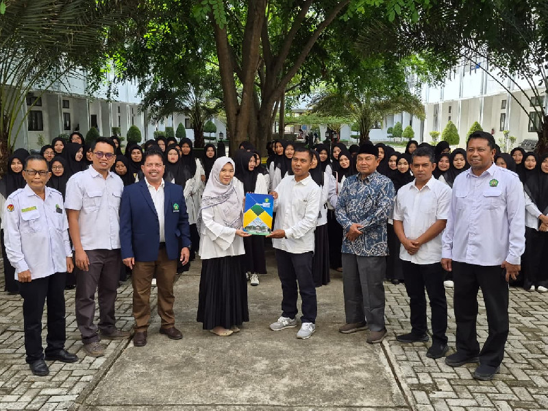 Puluhan Mahasiswa Ilmu Perpustakaan UIN Ar-Raniry Magang di 31 Perpustakaan Aceh