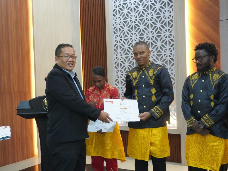 Tuntaskan Program BIPA, Mahasiswa Mancanegara Siap Jadi Duta Budaya Indonesia