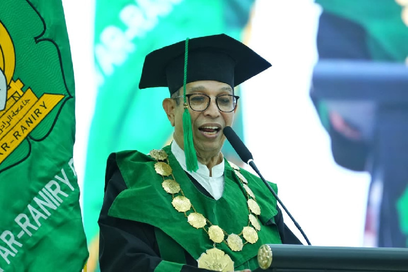 Ingatkan Lulusan Terus Belajar, Rektor UIN Ar-Raniry Sebut AI Bukan Pengganti Guru