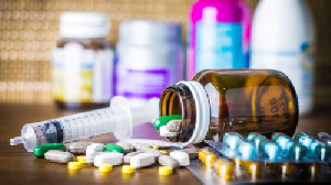 Harga Obat Dipastikan Tak Naik Lebih dari 20 Persen, Obat BPJS Tetap Aman