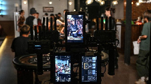 OJK Waspadai Modus Penipuan Berkedok Nonton Drama China, Ratusan Situs Ilegal Diblokir
