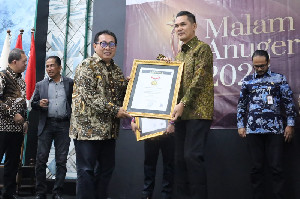 Sekda Nasir Terima Anugerah Tokoh Inspiratif Nasional 2026