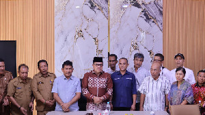 Respons Keluhan Petani, Bupati Nagan Raya Minta PMKS Naikkan Harga TBS Sawit