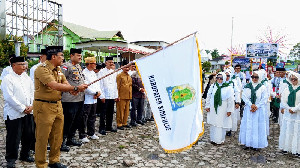 Ribuan Warga Simeulue Meriahkan Pawai Ta'aruf Sambut Tahun Baru Islam 1448 Hijriah