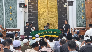 Ribuan Warga Aceh Antar Kepergian Abu Doto di Masjid Raya Baiturrahman