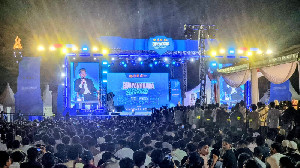Ribuan Warga Padati Pembukaan Bhayangkara Fest 2026, Ustaz Adi Hidayat Jadi Magnet
