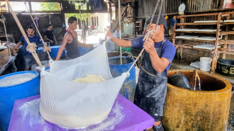 Kedelai Impor Naik, Pengusaha Tahu Tempe Aceh Bertahan dengan Kurangi Ukuran Produksi
