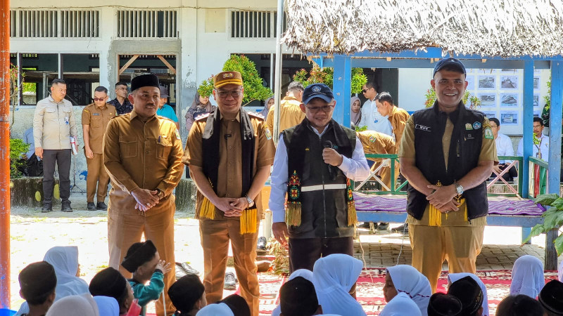 Kemendikdasmen Kebut Revitalisasi Sekolah di Aceh, Siswa Kini Belajar di Kelas Darurat