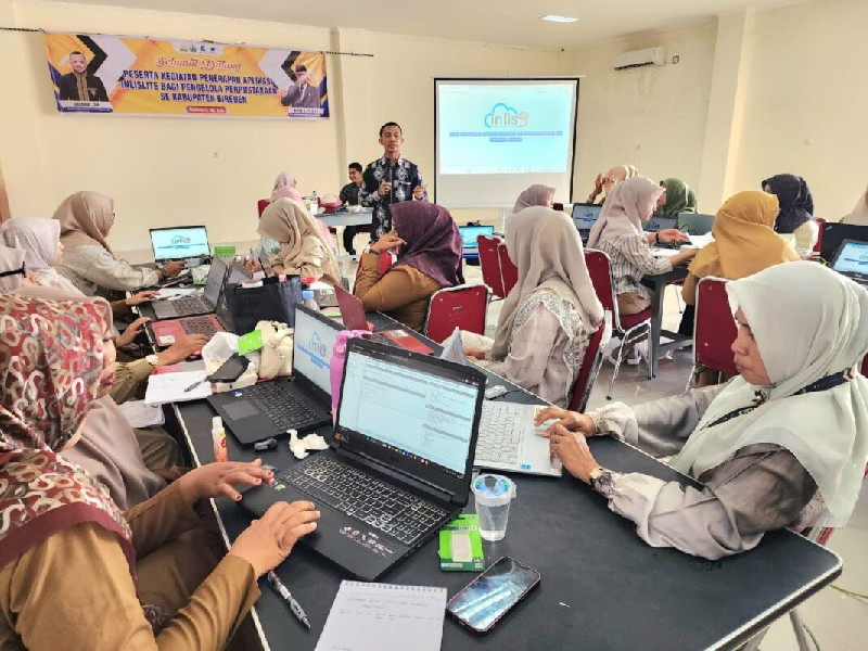 Transformasi Layanan Digital, DPKA Latih 30 Pengelola Perpustakaan di Bireuen Gunakan INLISLite