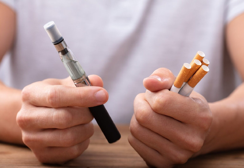 Menkes: Rokok Elektrik Sama Berbahayanya dengan Rokok Biasa, Bisa Jadi Media Narkotika