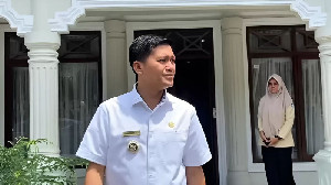 Irigasi Tersumbat Akibat Sampah, Pemkab Aceh Selatan Turunkan Alat Berat
