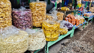 Saree yang Kehilangan Persinggahan &lrm;