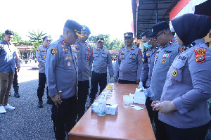 Polres Aceh Utara Lakukan Tes Urine dan Sidak Telepon Genggam Personel