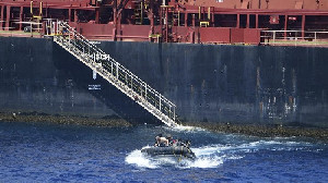 Perompak Somalia Kembali Beraksi, Kapal Tanker MT ASANA Dibajak