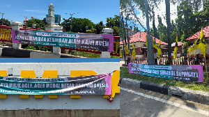 Spanduk Tolak Kedatangan Bahlil Beredar di Banda Aceh, Soroti Pengelolaan Migas Aceh