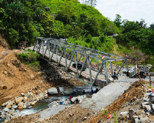Jembatan Enang-Enang Kembali Dibuka dengan Sistem Buka-Tutup, Dishub Imbau Pengendara Patuhi Arahan Petugas