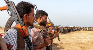 Saudi Balas Serang Houthi Usai Kapal Tanker Minyak Diserang di Laut Merah