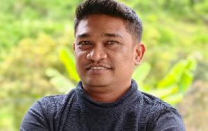 Ketika Penasehat Berkhotbah dari Ruang yang Sama Gelapnya