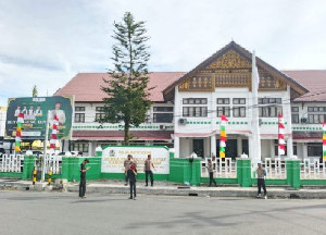 Polres Aceh Barat Kawal Aksi Kamisan Mahasiswa UTU dengan Pendekatan Humanis