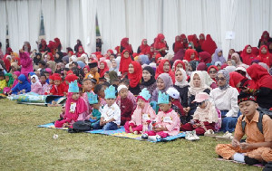 Ribuan Murid Baru di Aceh Tengah Ikuti Prosesi Adat Munyerahni Murid Ku Tengku Guru